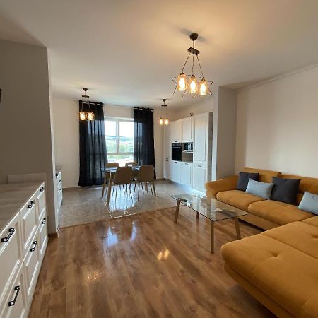 Deluxe Apartment With Balcony And Private Parking In Colvmna Residence Cluj-Napoca Extérieur photo