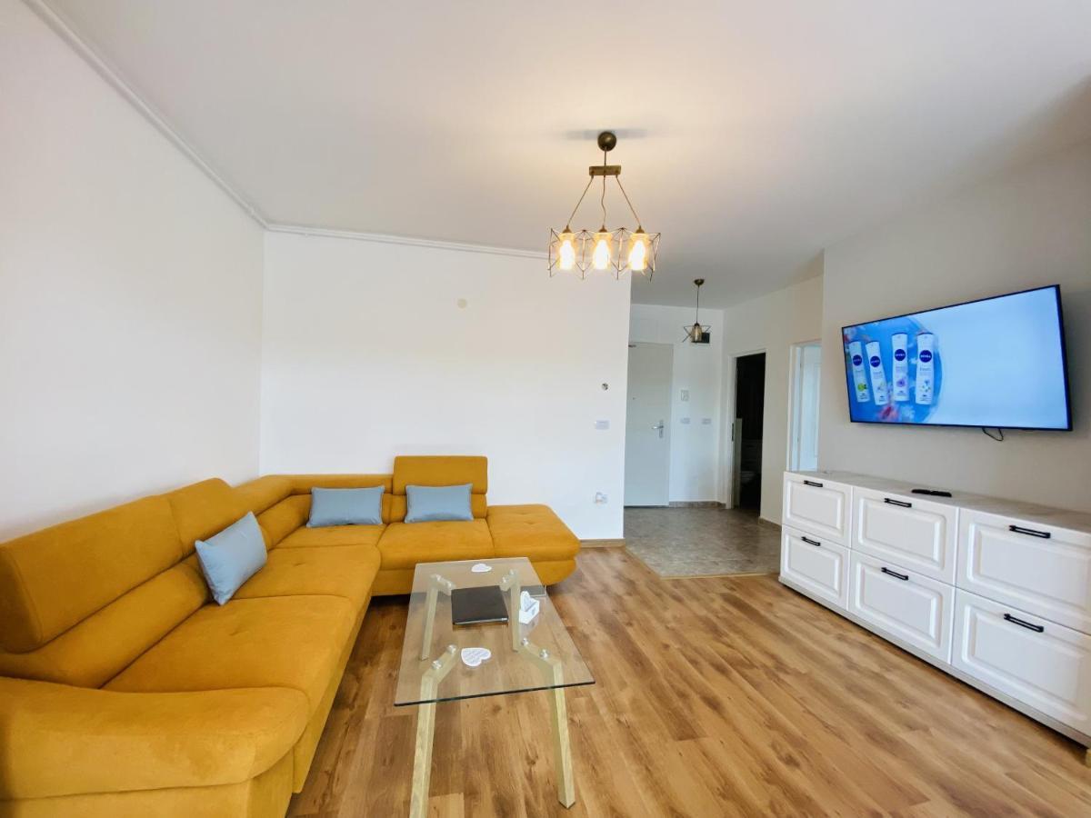 Deluxe Apartment With Balcony And Private Parking In Colvmna Residence Cluj-Napoca Extérieur photo