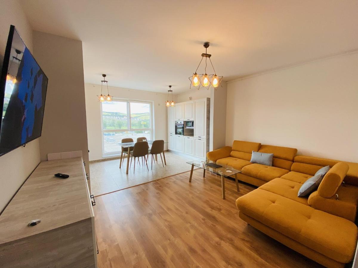 Deluxe Apartment With Balcony And Private Parking In Colvmna Residence Cluj-Napoca Extérieur photo