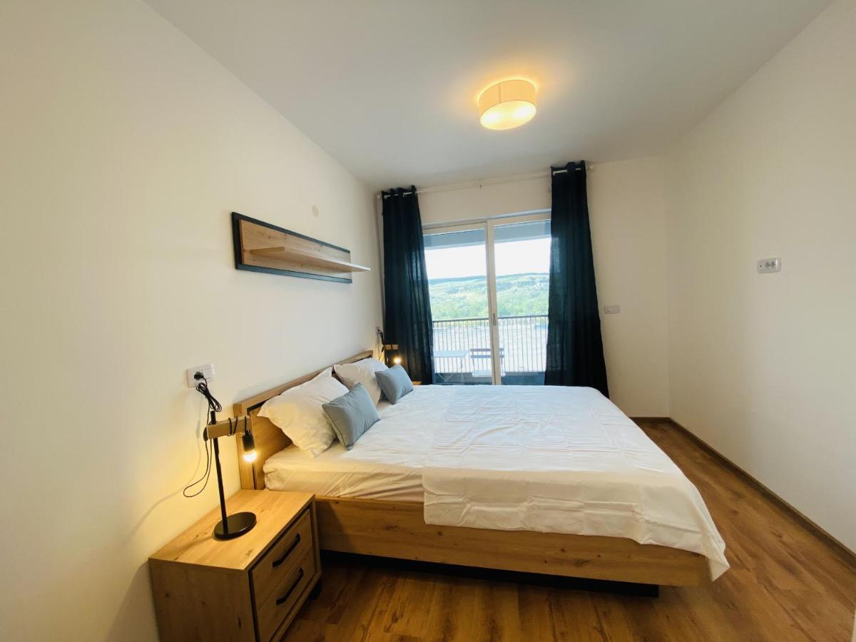 Deluxe Apartment With Balcony And Private Parking In Colvmna Residence Cluj-Napoca Extérieur photo