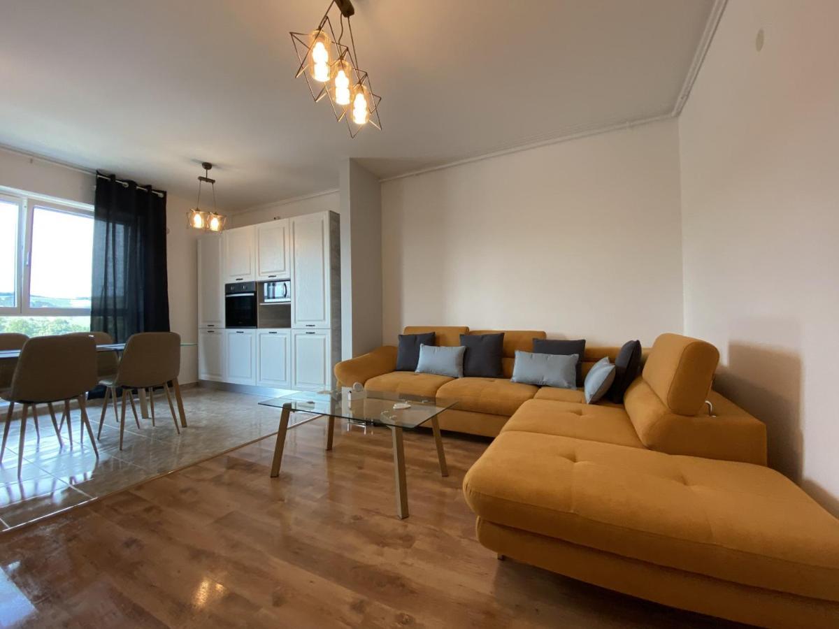 Deluxe Apartment With Balcony And Private Parking In Colvmna Residence Cluj-Napoca Extérieur photo