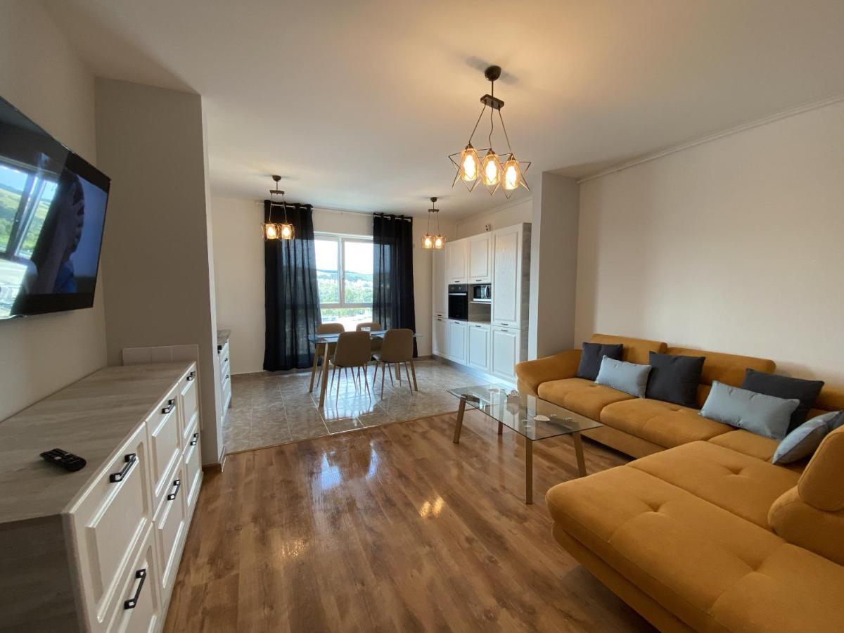 Deluxe Apartment With Balcony And Private Parking In Colvmna Residence Cluj-Napoca Extérieur photo